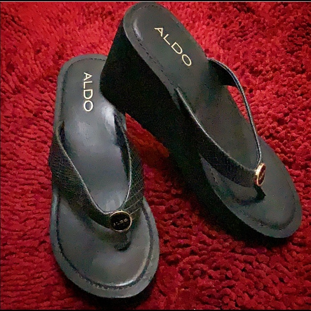 ALDO Platform Sandals Flip Flops Black